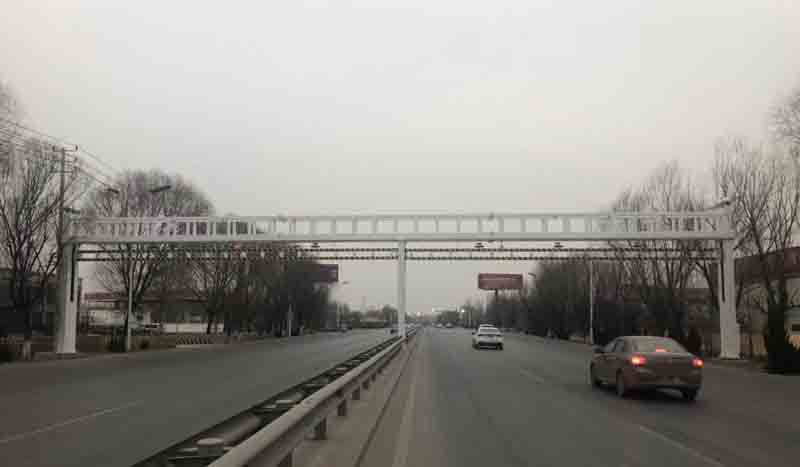 延安公路限高杆